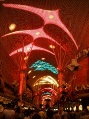 ANKLICKEN: Eindr�cke vom Firmament der Fremont-Street