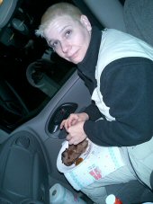Unser Dinner, zwangsl�ufig im Auto