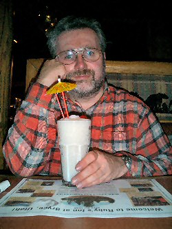 Hartmuth trinkt einen Pinacolada, nat�rlich ohne Alk !!!