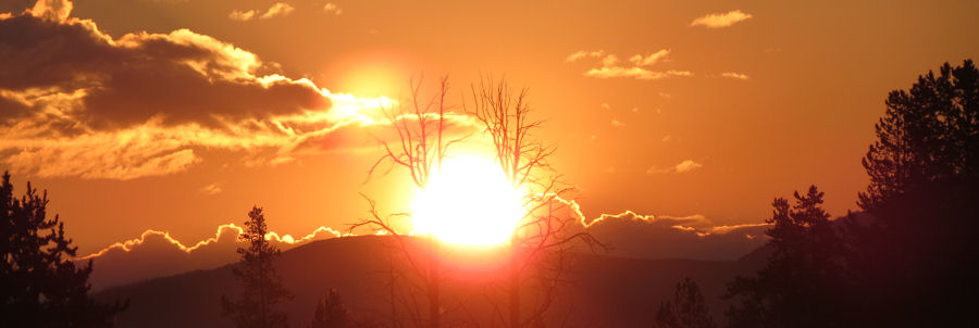 Sonnenaufganeg �ber dem Lake im Yellowstone